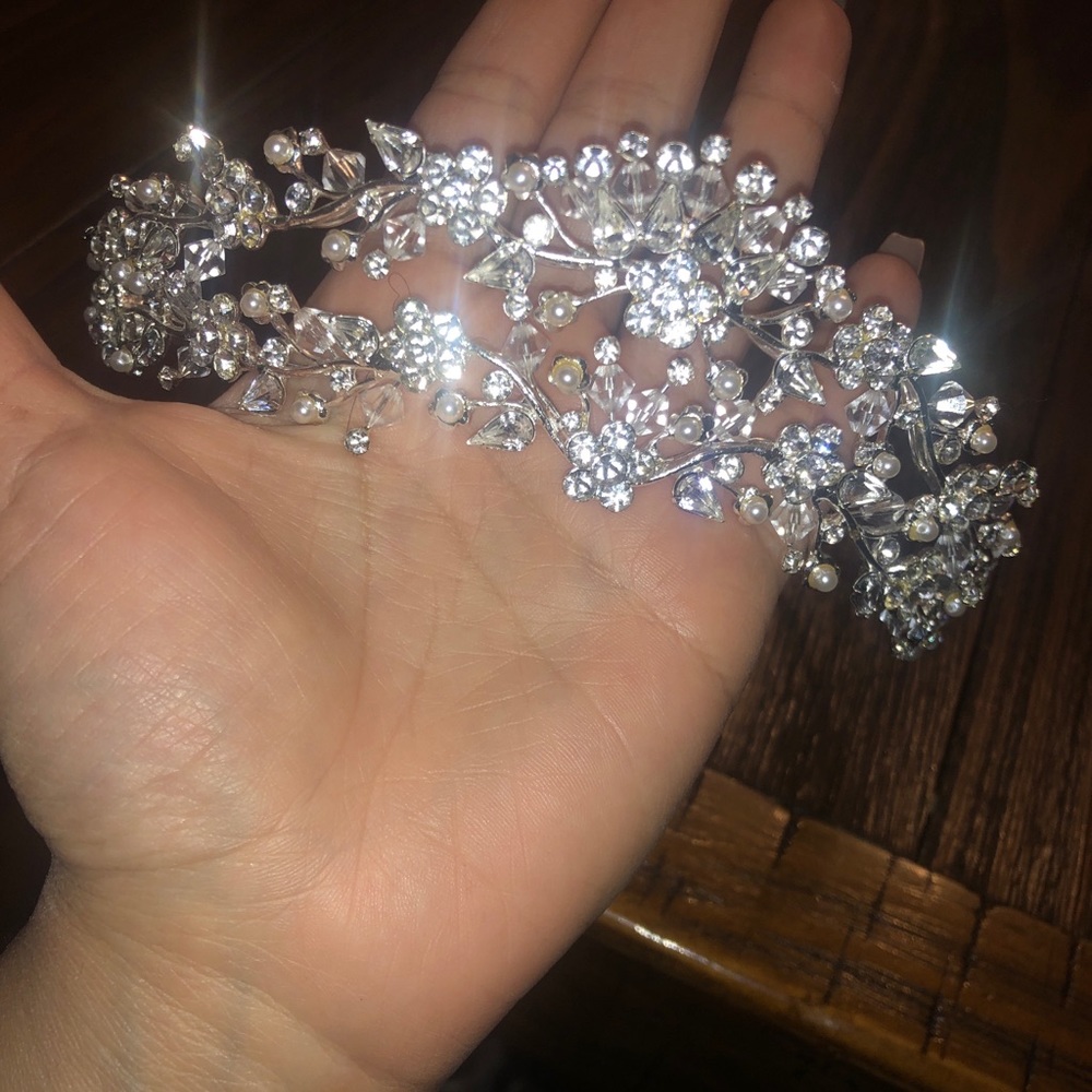 Tiara - Picture 2 of 3